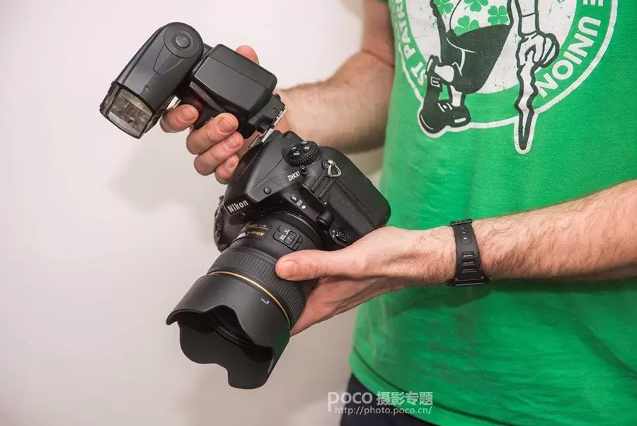 摄影师学会使用外接闪光灯必要性 摄影师学会使用外接闪光灯必要性