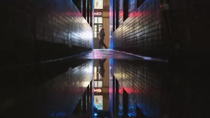 夜晚街拍教你拍出迷幻的都市空间 夜晚街拍教你拍出迷幻的都市空间