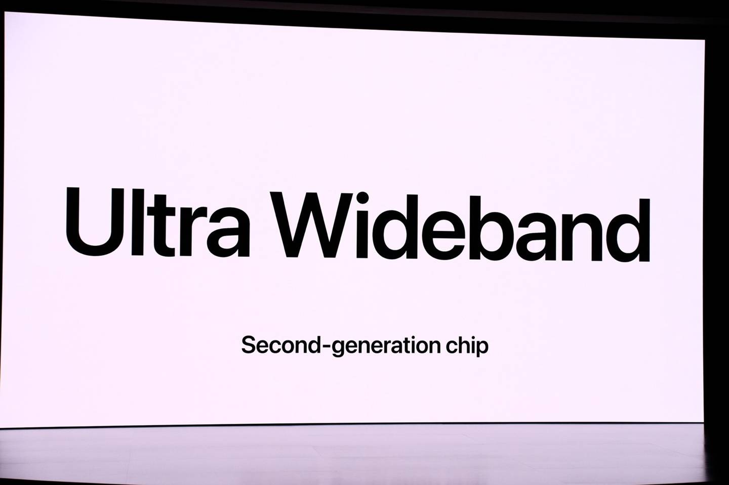 20230912184257615 苹果发布 6.1/6.7 英寸 iPhone 15 标准机型,起售价 799/899 美元